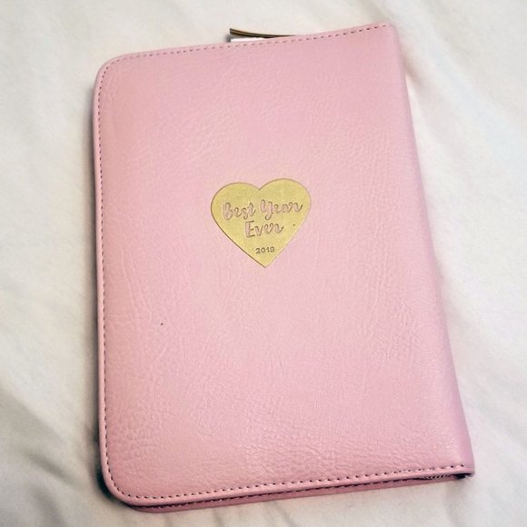 🆕️ Limited Edition Holiday Too Faced Boss Lady Beauty Agenda - Picture 3 of 8